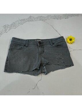 SO Gray Jean Shorts with Distressed Details juniors Siize 9 summer festival